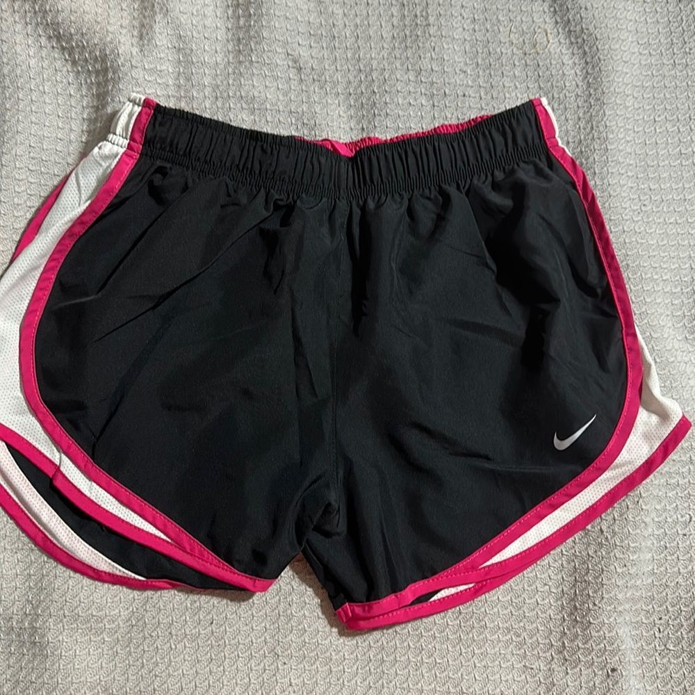 Nike Tempo Shorts - Sz Medium - Black Pink White